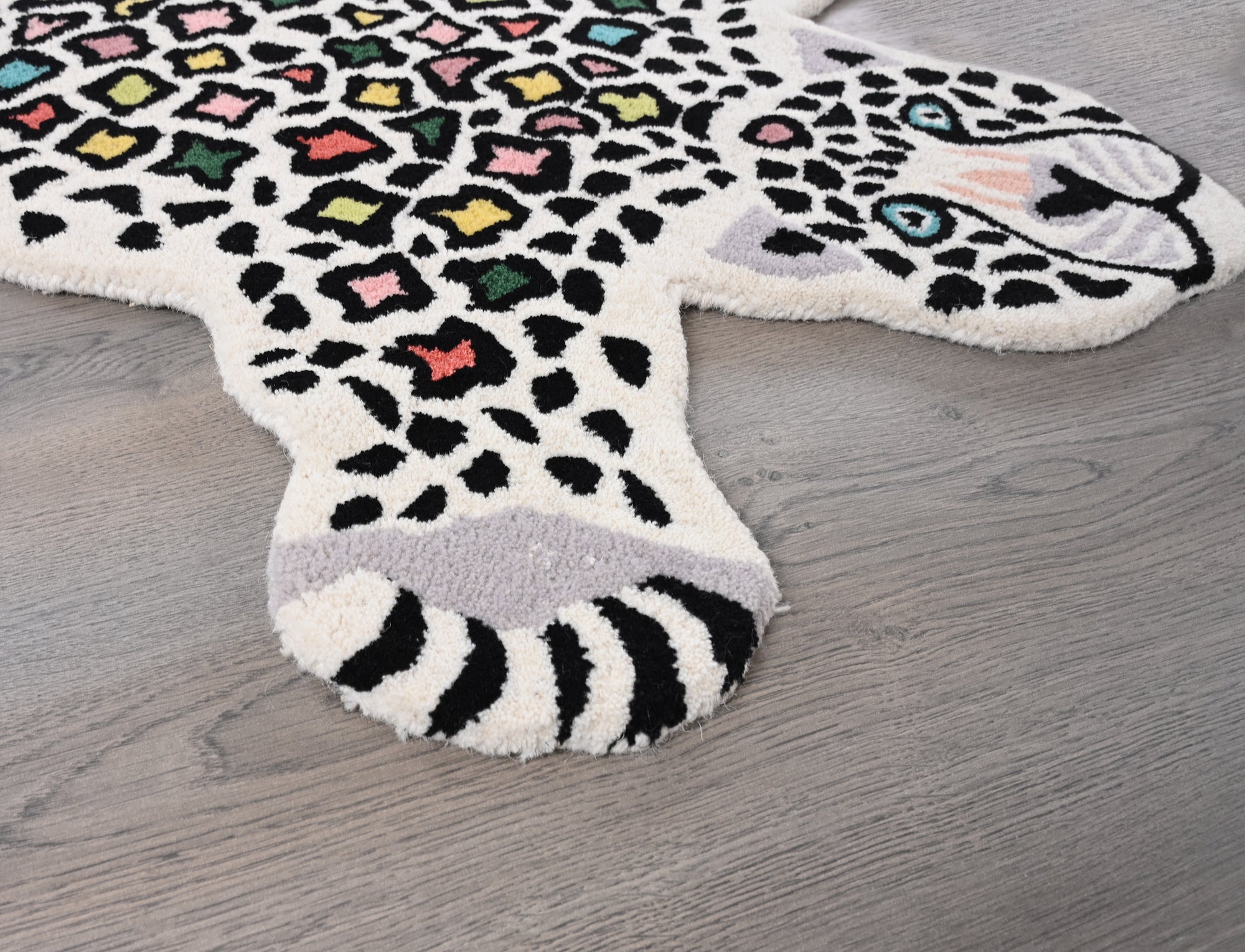 Hand-Tufted Leopard Rug - Multicolor Animal-Shaped Wool Rug | Playful Kids & Modern DŽcor Rug by Rug Regalia