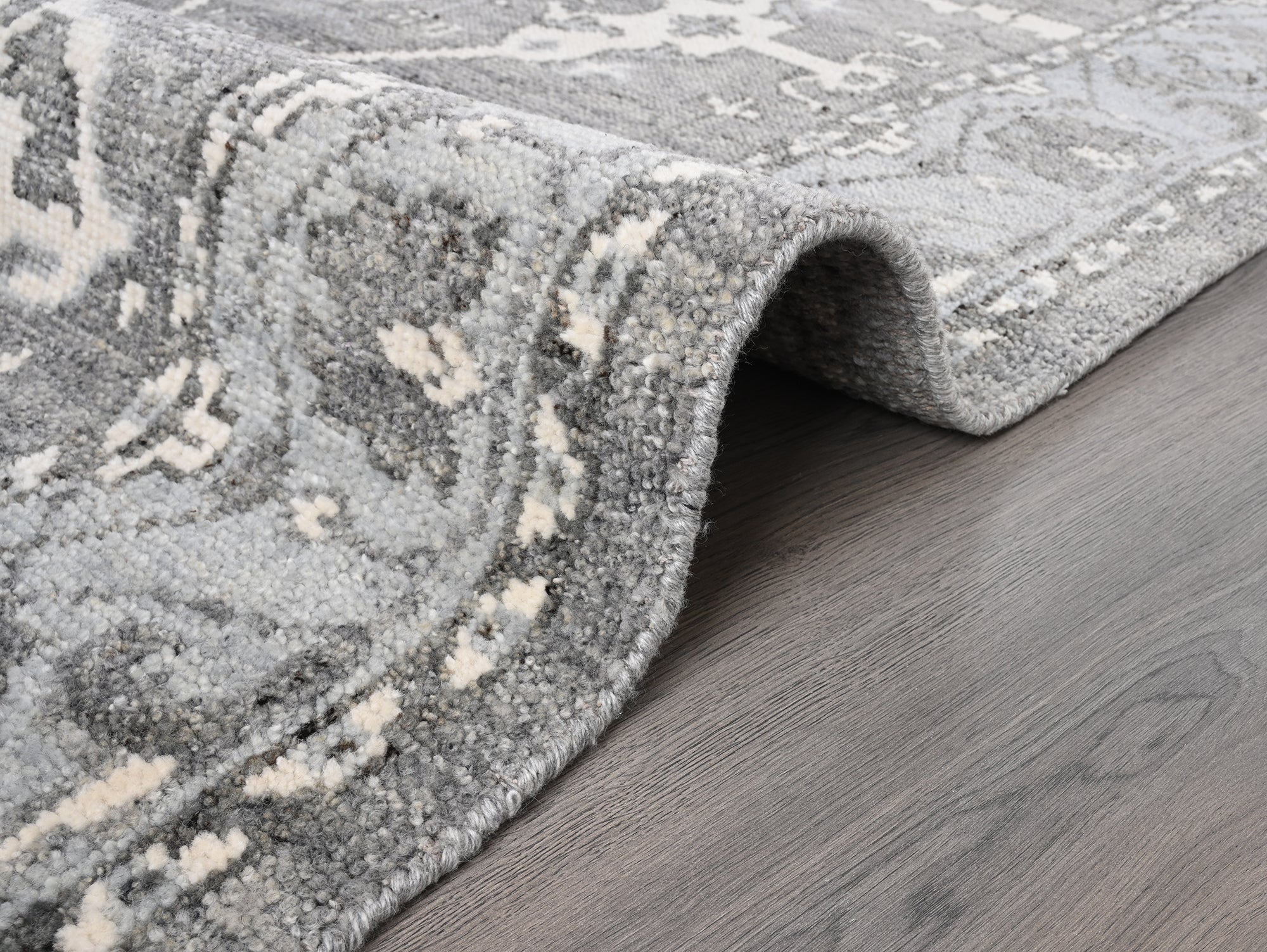 Hand-Knotted Wool Rug - Traditional Medallion Design in Gray & Ivory | Vintage-Inspired Artisan Rug by Rug Regalia