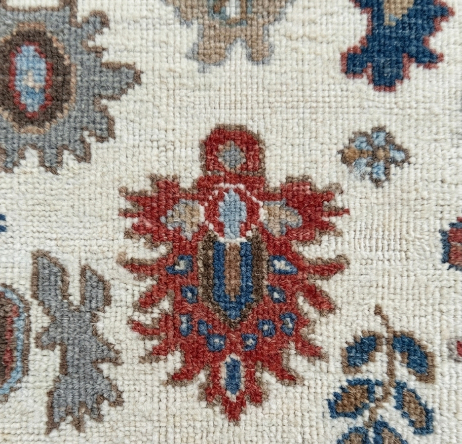 Hand Knotted Oushak Rug – Ivory Wool Traditional Floral Oriental Carpet New Zealand wool